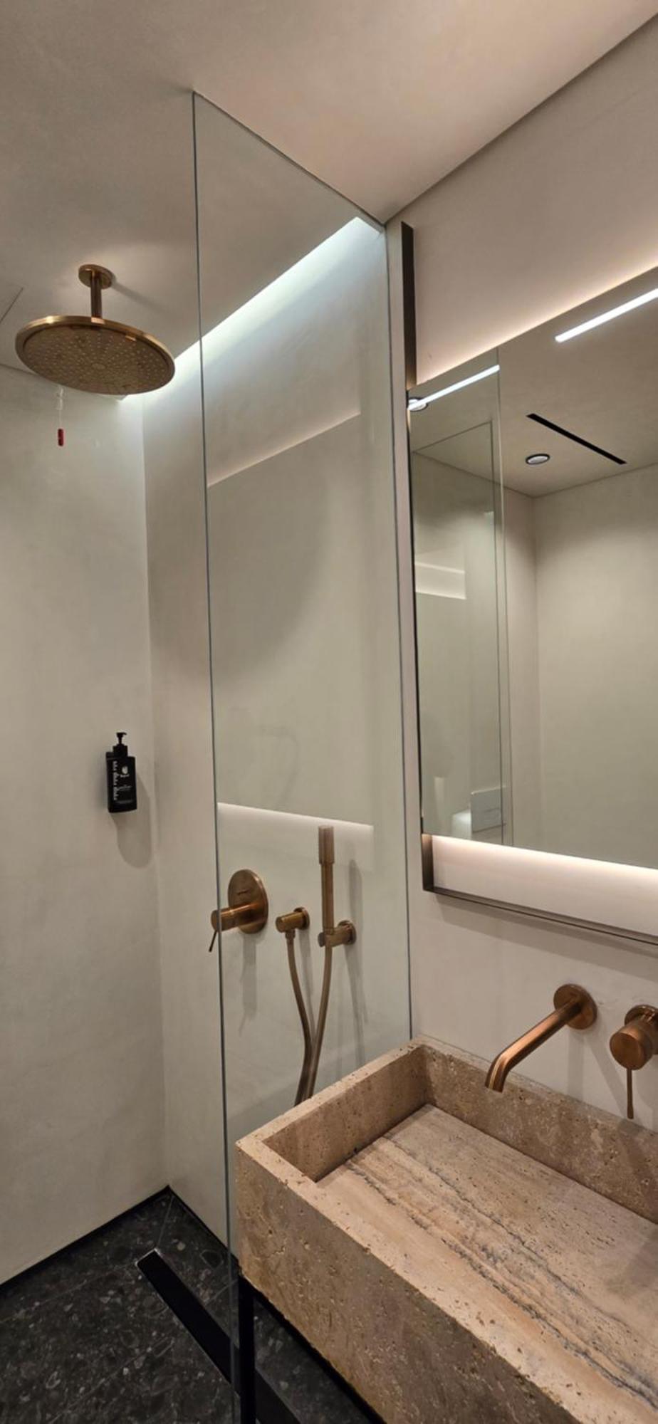 Lion Gate Hotel Sarandë 外观 照片